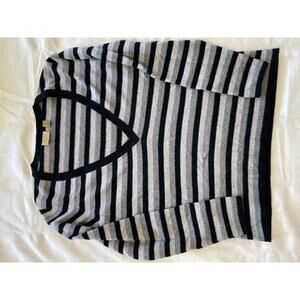 100% Cashmere grey stripe v neck sweater small